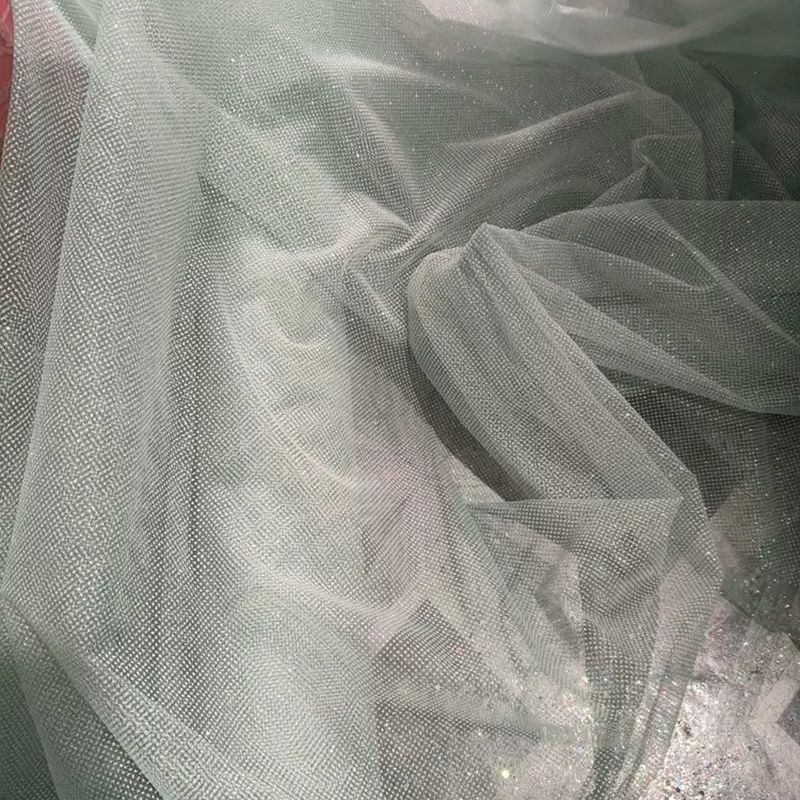 Tela de Malla con Lentejuelas  - Crystal Mesh Fabric reseña y precio